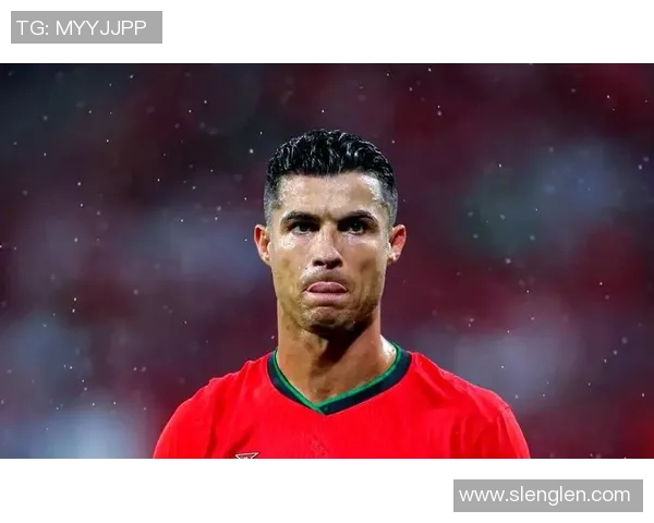 全球足球巨星的荣耀与传奇:探寻最高端足球明星的辉煌历程与成就 全球足球巨星的荣耀与传奇:探寻最高端足球明星的辉煌历程与成就