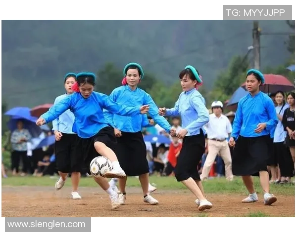 短裙足球的魅力与挑战探索女性在足球场上的风采与运动精神